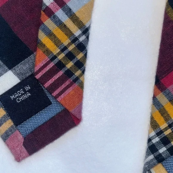 Tommy Hilfiger Tie Bundle: 2 Silk 1 Cotton MSRP $120